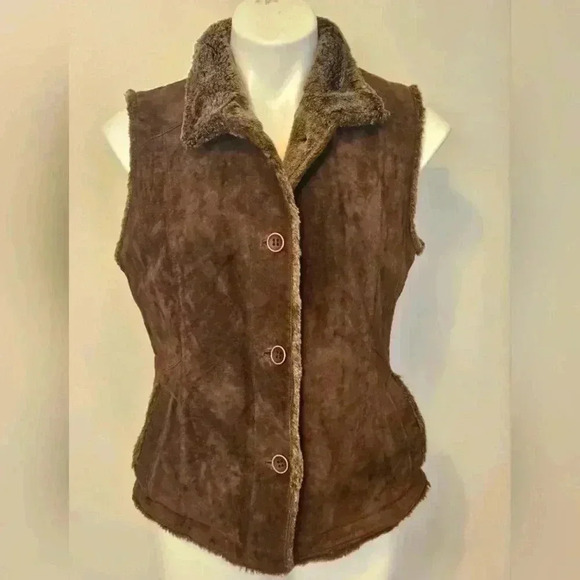 EDDIE BAUER SEATTLE SUEDE VEST SIZE MEDIUM EUC - Picture 1 of 11